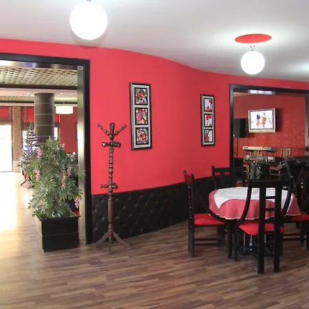 阿尔艮提酒店 3* Shkodër